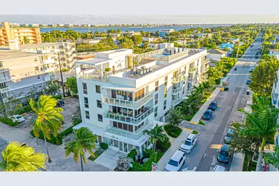 117 Lake Avenue #401, Lake Worth, FL 33460 - Photo 1