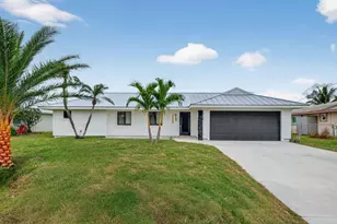 617 SE Whitmore Dr, Port Saint Lucie, FL 34984 - Photo 1