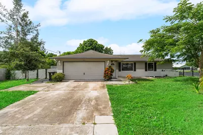 480 SW Lakehurst Drive, Port Saint Lucie, FL 34983 - Photo 1