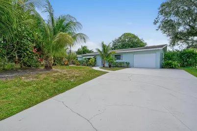 356 Cedar Avenue, Tequesta, FL 33469 - Photo 1