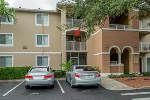 6386 Emerald Dunes Dr, West Palm Beach, FL 33411 - Photo 1