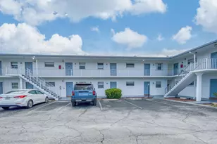 420 W Palm St, Lantana, FL 33462 - Photo 1