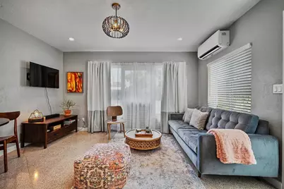 1215 NE 17th Avenue #3, Fort Lauderdale, FL 33304 - Photo 1