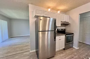 150 Pineview Rd, Jupiter, FL 33469 - Photo 1