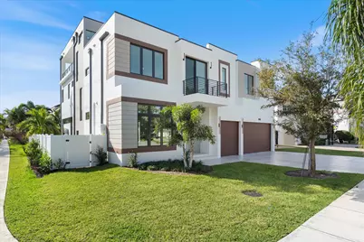 498 NE 6th Street, Boca Raton, FL 33432 - Photo 1