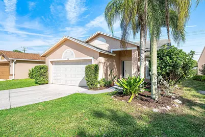 16 Ripley Way, Boynton Beach, FL 33426 - Photo 1
