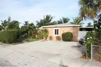 1402 S C Street, Lake Worth Beach, FL 33460 - Photo 1