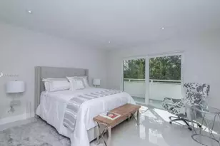 3212 NE 12th St, Pompano Beach, FL 33062 - Photo 1