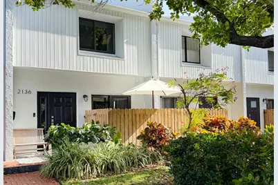 2136 NE 44th Street #4, Lighthouse Point, FL 33064 - Photo 1