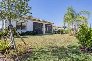 781 SE Courances Dr, Port Saint Lucie, FL 34984 - Photo 29