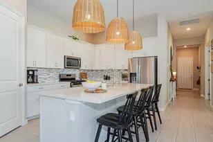 781 SE Courances Dr, Port Saint Lucie, FL 34984 - Photo 9