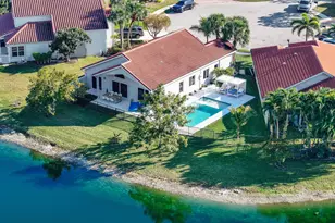 21767 Philmont Ct, Boca Raton, FL 33428 - Photo 1