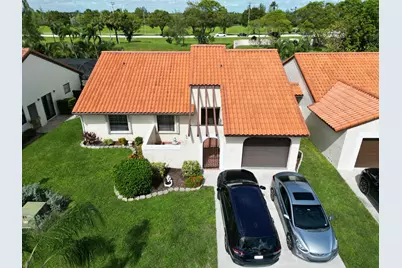 21 Columbia Court, Deerfield Beach, FL 33442 - Photo 1