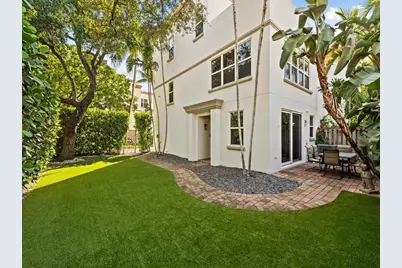 705 SW 4th Avenue, Fort Lauderdale, FL 33315 - Photo 1