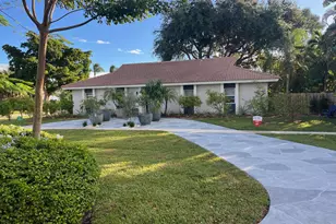 7598 W Country Club Blvd, Boca Raton, FL 33487 - Photo 1