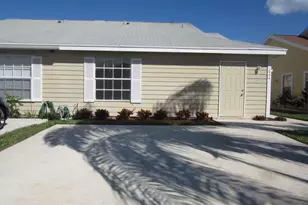 1654 Royal Forest Ct, West Palm Beach, FL 33406 - Photo 1