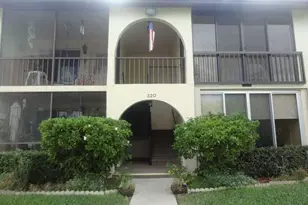 320 Knotty Pine Cir, Greenacres, FL 33463 - Photo 1