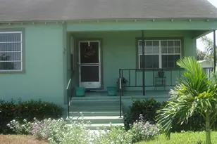 601 SE 5th St, Belle Glade, FL 33430 - Photo 1