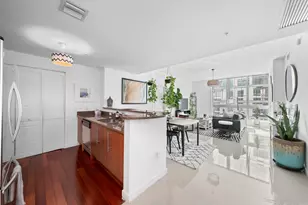 300 S Biscayne Blvd, Miami, FL 33131 - Photo 1