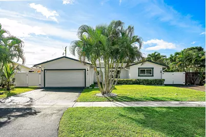 124 Oregon Lane, Boca Raton, FL 33487 - Photo 1