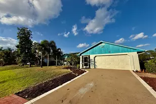 933 SE Streamlet Ave, Port Saint Lucie, FL 34983 - Photo 1