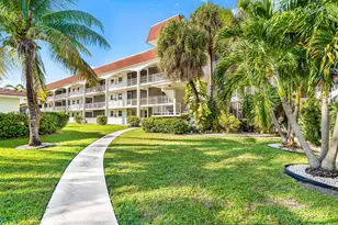 580 Egret Dr, Hallandale Beach, FL 33009 - Photo 1