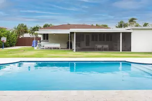 247 Bloomfield Dr, West Palm Beach, FL 33405 - Photo 1