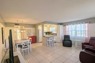 76 Dorchester D, West Palm Beach, FL 33417 - Photo 1