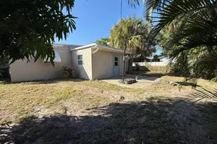 1401 NE Elizabeth Ave, Jensen Beach, FL 34957 - Photo 1