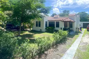 1026 Upland Rd, West Palm Beach, FL 33401 - Photo 1