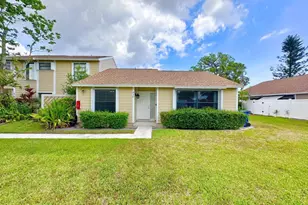 104 Lakewood Dr, Jupiter, FL 33458 - Photo 1