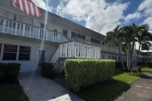 89 Northampton E E, West Palm Beach, FL 33417 - Photo 1