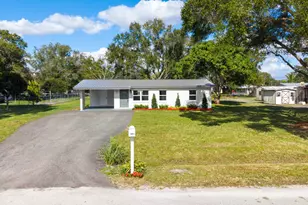 1008 SW 10th St, Okeechobee, FL 34974 - Photo 1