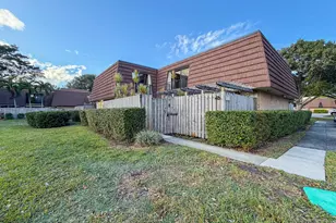306 3rd Ln, Palm Beach Gardens, FL 33418 - Photo 1