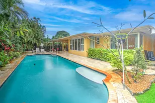 216 32nd St, West Palm Beach, FL 33407 - Photo 1