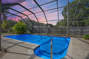 2717 Sunrise Blvd, Fort Pierce, FL 34982 - Photo 1