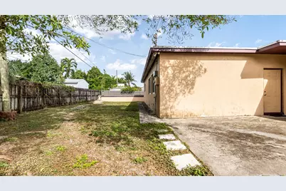 3500 SW 47 Ave Avenue, West Park, FL 33023 - Photo 1