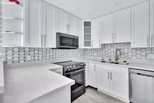 810 Lake Shore Dr, Lake Park, FL 33403 - Photo 1