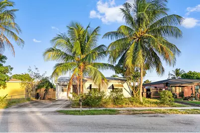 1406 S G Street, Lake Worth Beach, FL 33460 - Photo 1