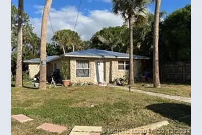 3303 SE Jefferson Street, Stuart, FL 34997 - Photo 1