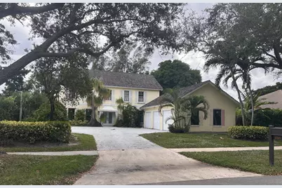 2901 Embassy Drive, West Palm Beach, FL 33401 - Photo 1