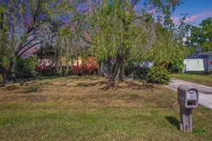 295 NW Archer Ave, Port Saint Lucie, FL 34983 - Photo 1