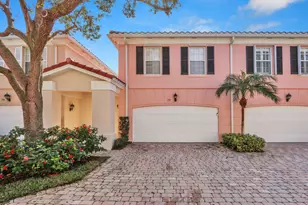 28 Live Oak Cir, Tequesta, FL 33469 - Photo 1