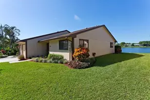 39 Mayfair Ln, Boynton Beach, FL 33426 - Photo 1