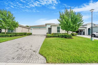 6818 Pointe Of Woods Drive, West Palm Beach, FL 33413 - Photo 1