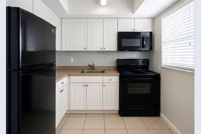 665 Glouchester Street #14, Boca Raton, FL 33487 - Photo 1