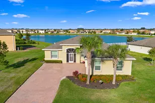 911 Bent Creek Dr, Fort Pierce, FL 34947 - Photo 1