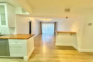 470 NW 20th St, Boca Raton, FL 33431 - Photo 1