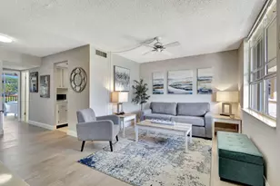 1131 SE 4th St, Boynton Beach, FL 33435 - Photo 1