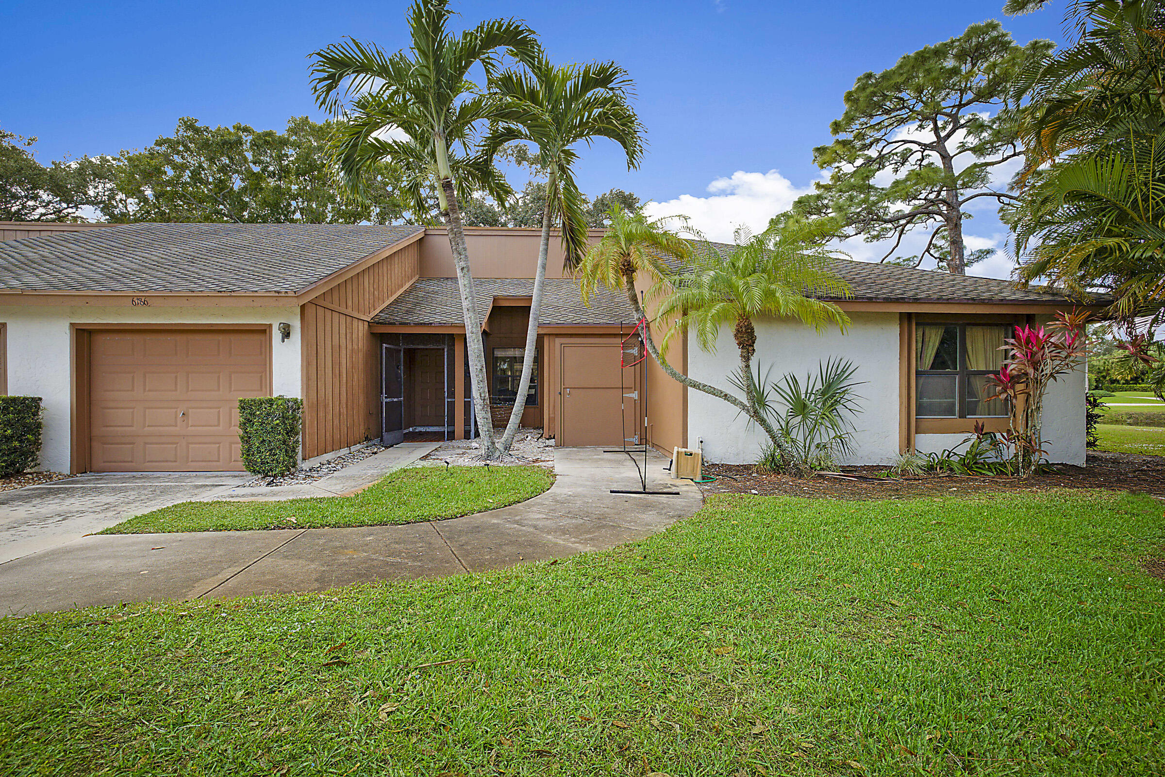 6186 Brandon St - 6186 Brandon St, Palm Beach Gardens, FL 33418 Luxury Property | Jose Angel Pina